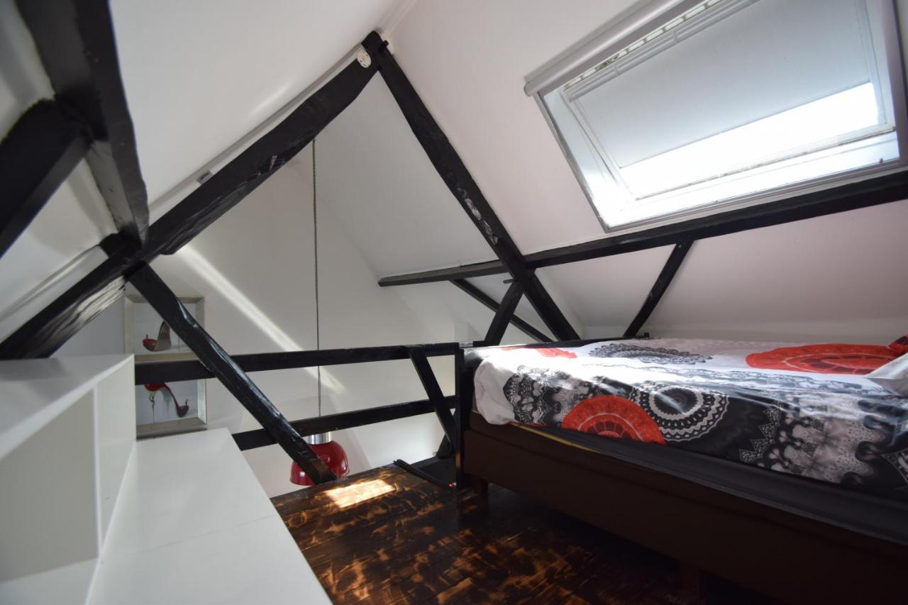 Appartement At *